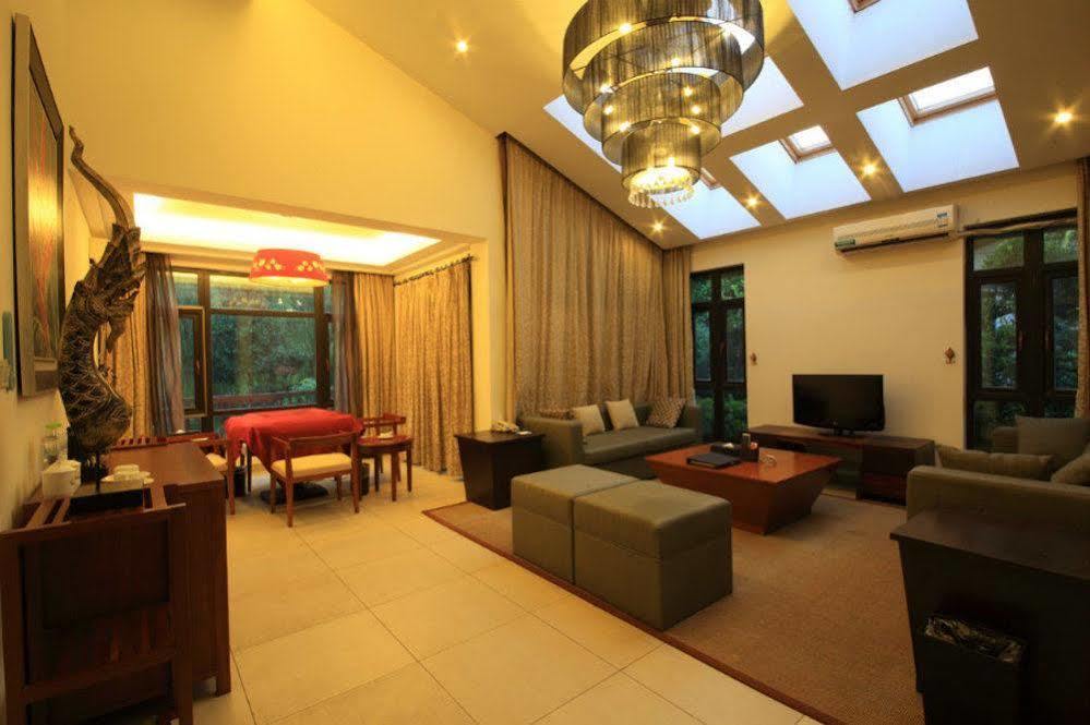Country Garden Phoenix Hotel Jingmen Экстерьер фото
